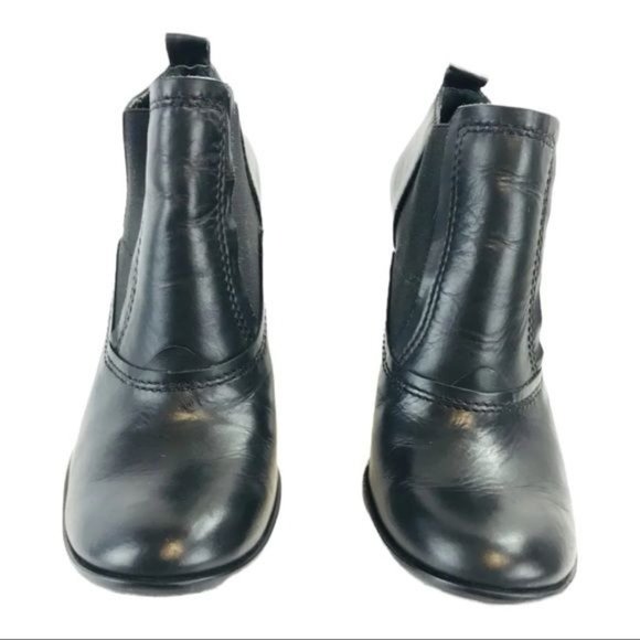 Anthropologie Bernardo Leather Ankle Booties Cone Heel Womens Black 8M R2748 - Picture 5 of 9